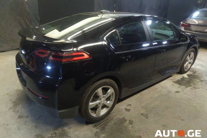 Chevrolet Volt 2015 — photo 2