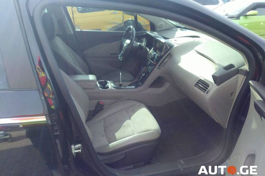 Chevrolet Volt 2013 — photo 2