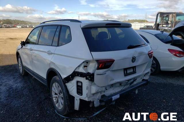 Volkswagen Tiguan 2018 — photo 2
