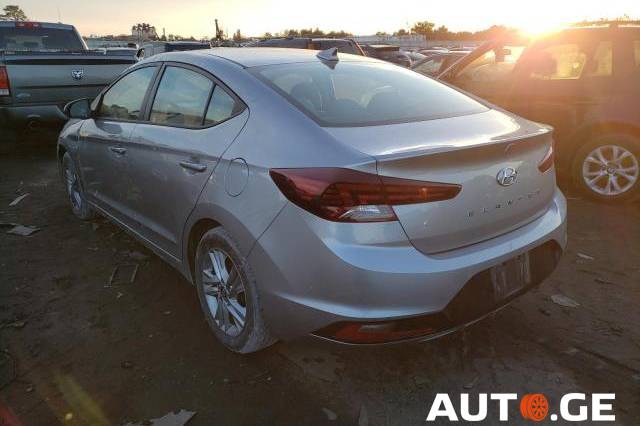 Hyundai Elantra 2020 — photo 2