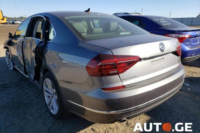 Volkswagen Passat 2018 — photo 2