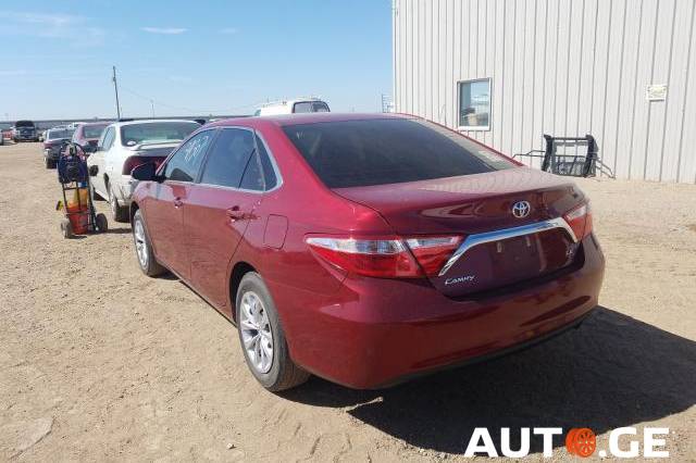 Toyota Camry 2017 — photo 2
