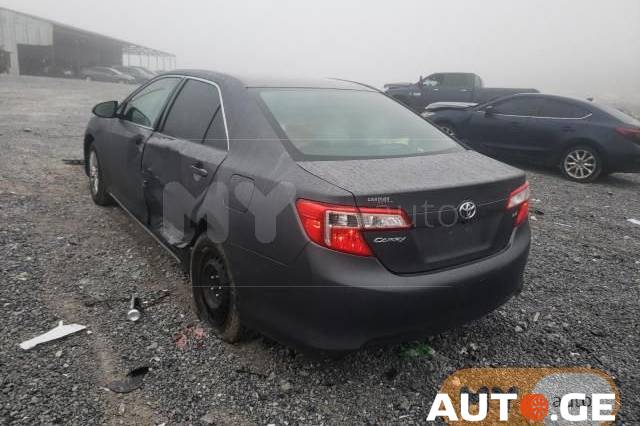 Toyota Camry 2014 — photo 2