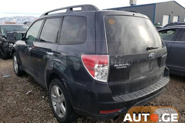 Subaru Forester 2010 — photo 2