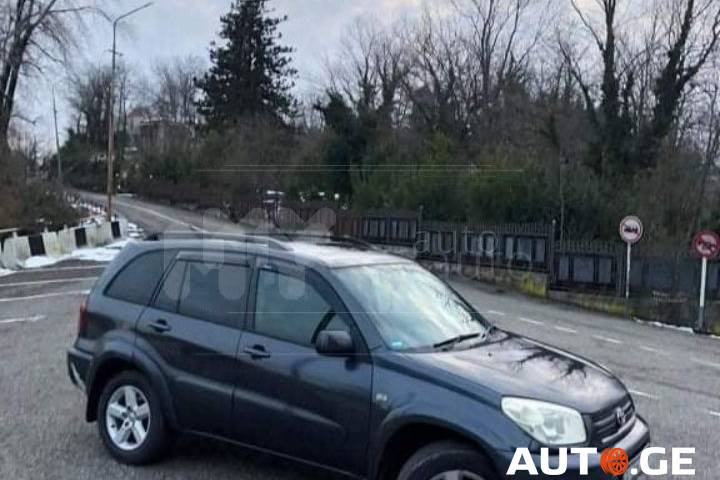 Toyota RAV4 2005 — photo 2