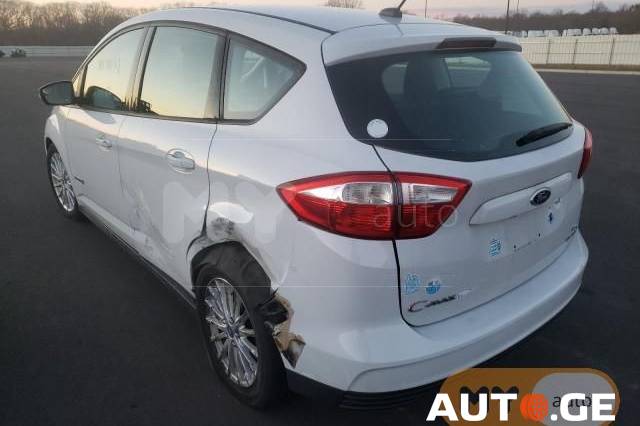 Ford C-Max 2013 — photo 2
