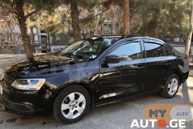 Volkswagen Jetta 2011 — photo 2