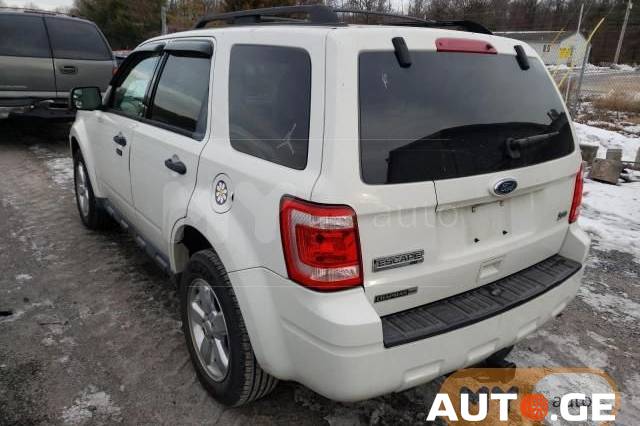 Ford Escape 2010 — photo 2