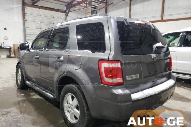 Ford Escape 2010 — photo 2