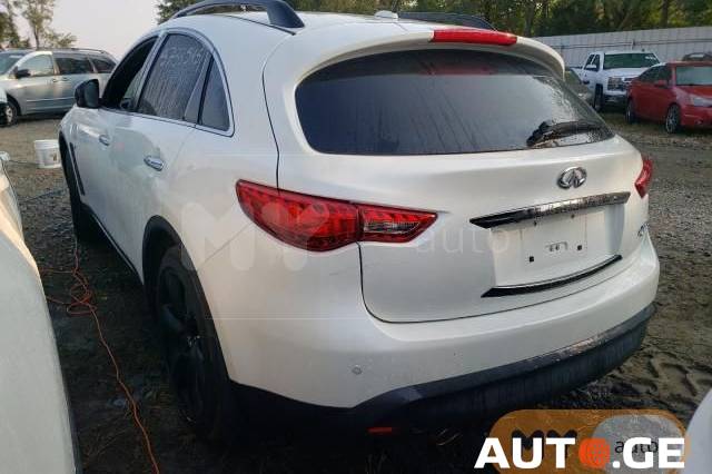 Infiniti QX70 2017 — photo 2