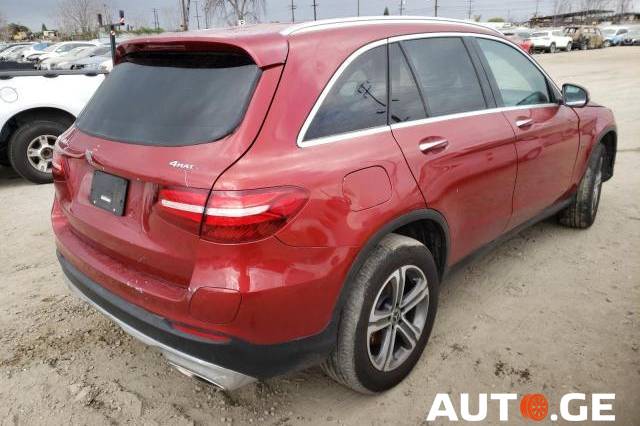 Mercedes-Benz 350-Glc 2019 — photo 2