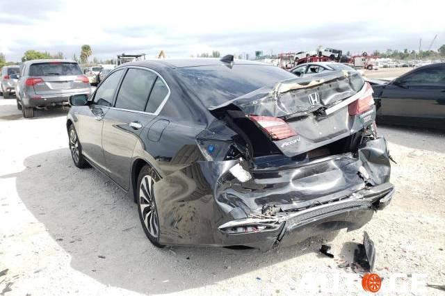 Honda Accord 2017 — photo 2