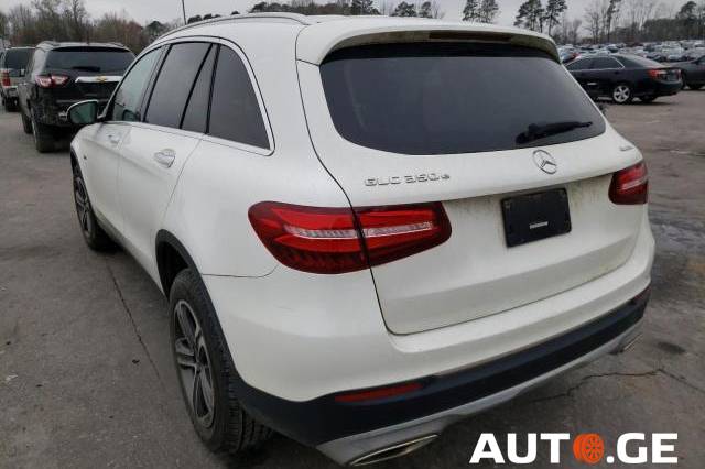 Mercedes-Benz 350-Glc 2019 — photo 2