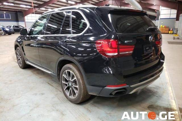 BMW X5 2016 — photo 2