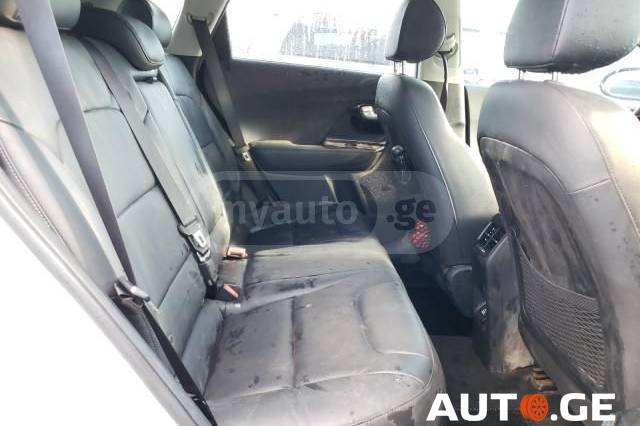 Honda Insight 2021 — photo 2