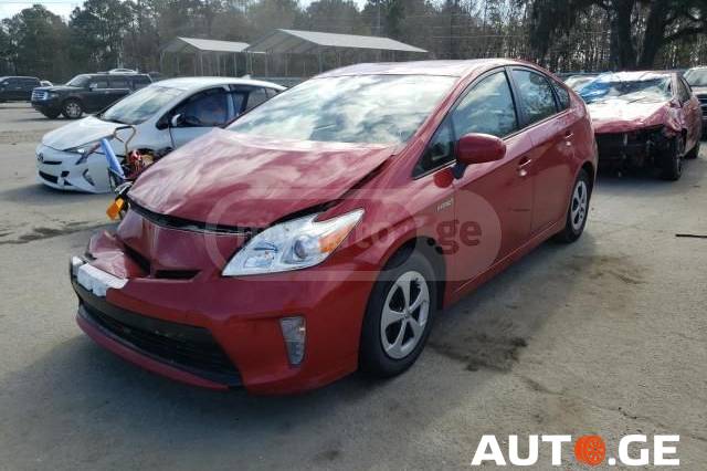 Toyota Prius 2015 — photo 2