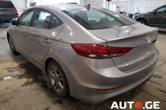 Hyundai Elantra 2017 — photo 2