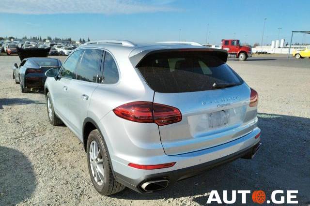 Porsche Cayenne 2018 — photo 2