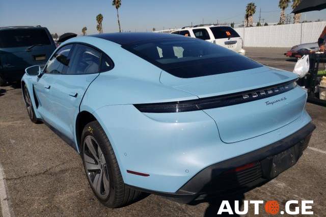 Porsche Cayman 2020 — photo 2