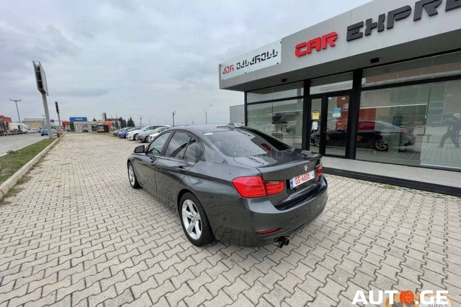 BMW 328 2012 — photo 2