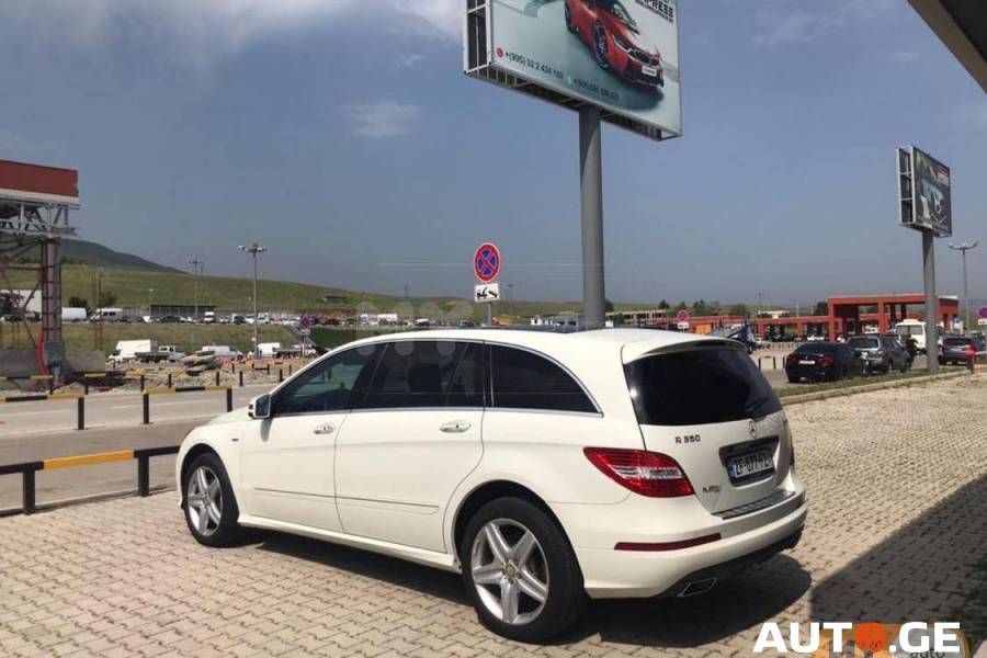 Mercedes-Benz R-350D 2011 — photo 2