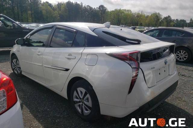 Toyota Prius 2018 — photo 2
