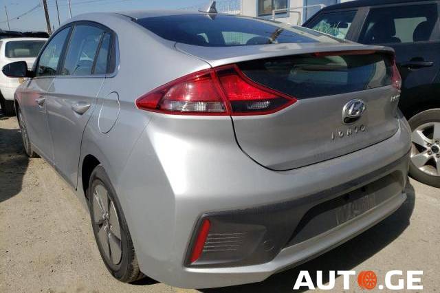Hyundai Ioniq 2021 — photo 2