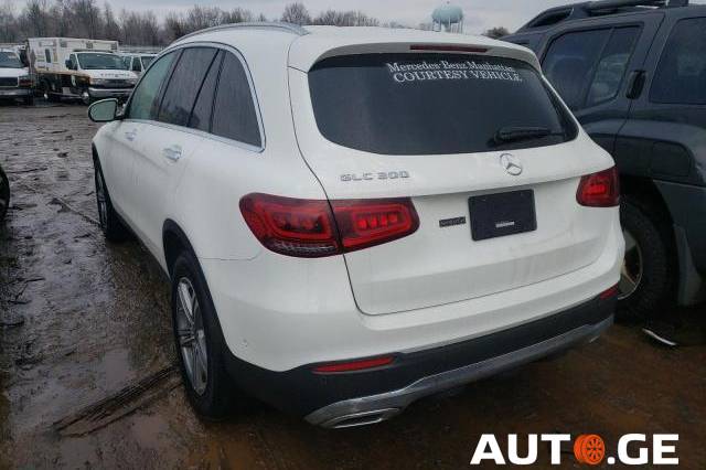 Mercedes-Benz 300-Glc 2021 — photo 2