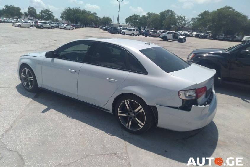 Audi A4 2016 — photo 2