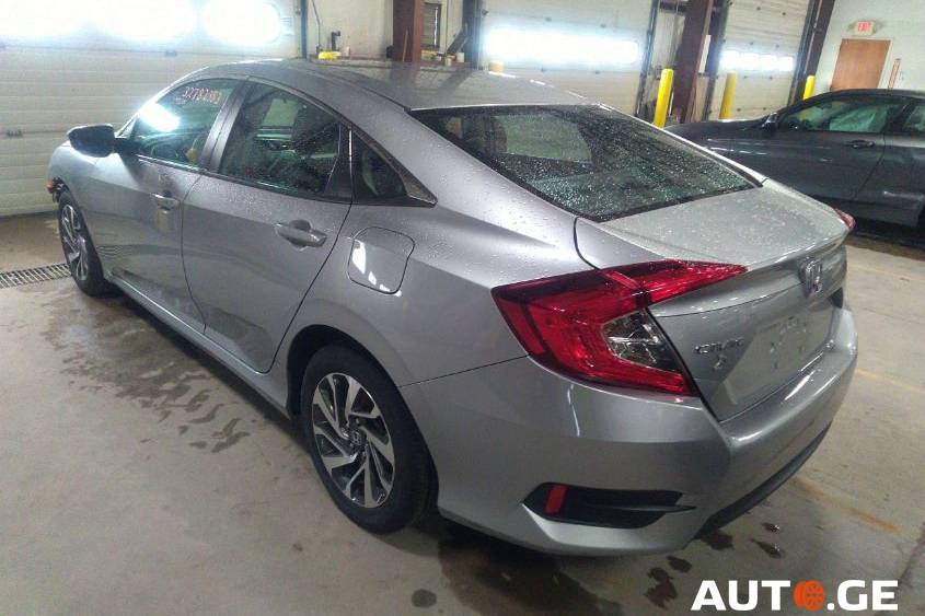 Honda Civic 2016 — photo 2