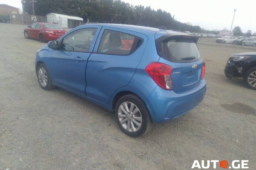 Chevrolet Spark 2016 — photo 2
