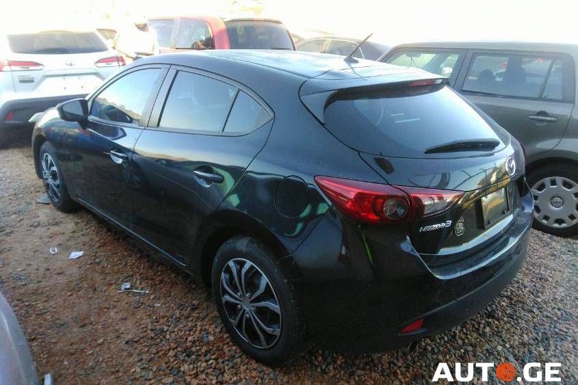 Mazda Mazda3 2016 — photo 2