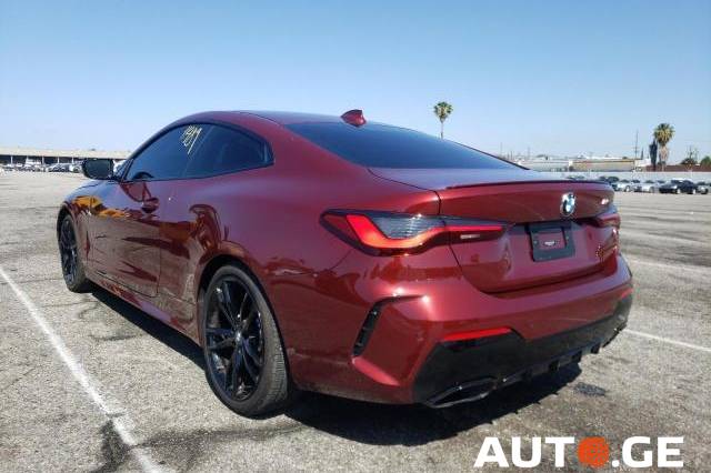 BMW M4 2022 — photo 2