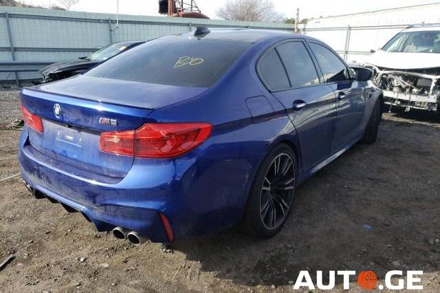 BMW M5 2018 — photo 2