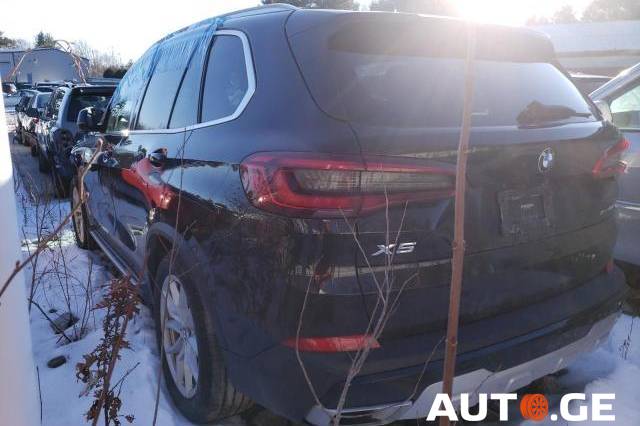 BMW X5 2019 — photo 2