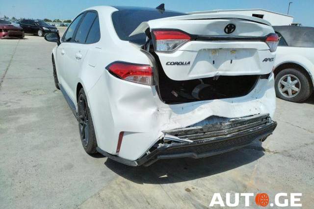 Toyota Corolla 2021 — photo 2