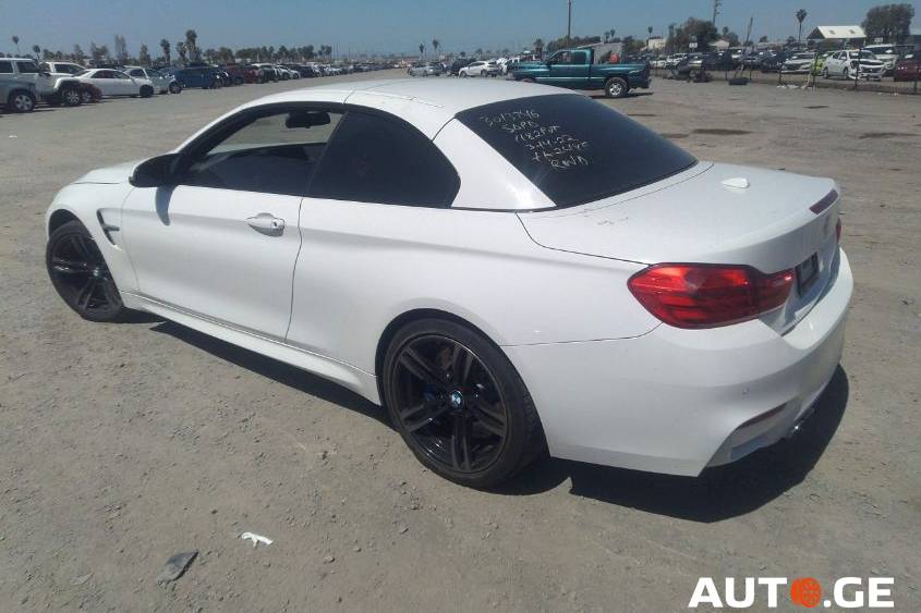BMW M4 2015 — photo 2