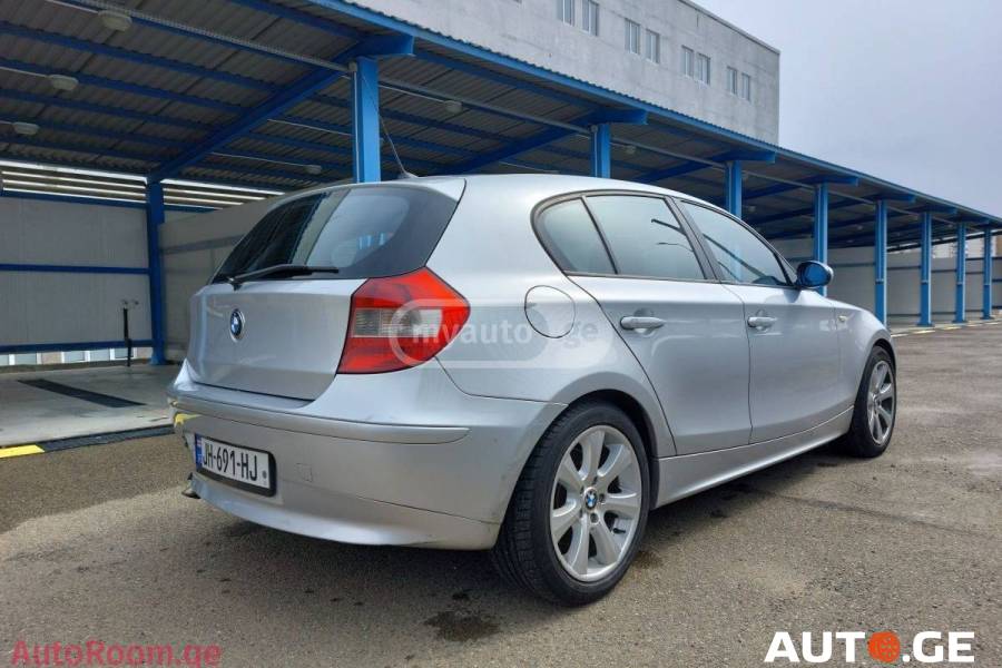 BMW 120 2006 — photo 2