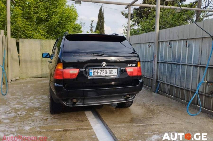 BMW X5 2002 — photo 2