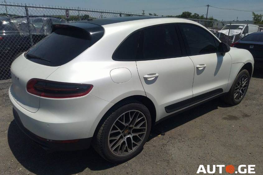 Porsche Macan 2018 — photo 2