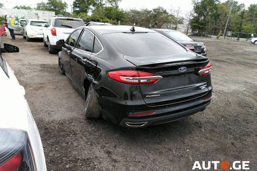 Ford Fusion 2020 — photo 2