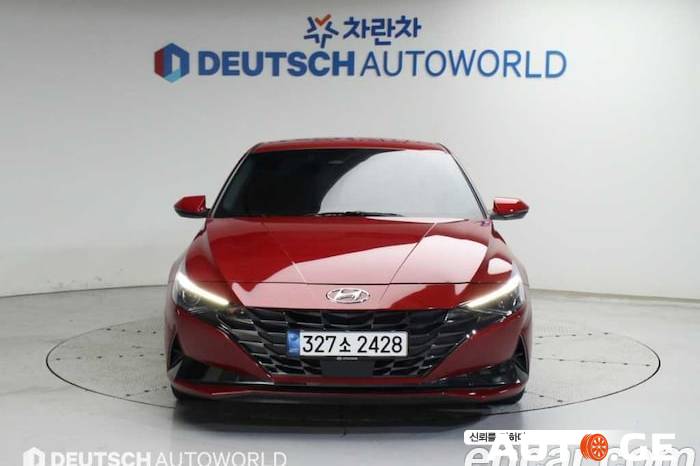 Hyundai Elantra 2021 — photo 2