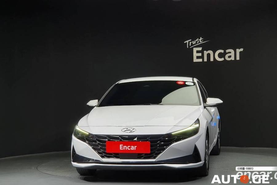Hyundai Elantra 2020 — photo 2