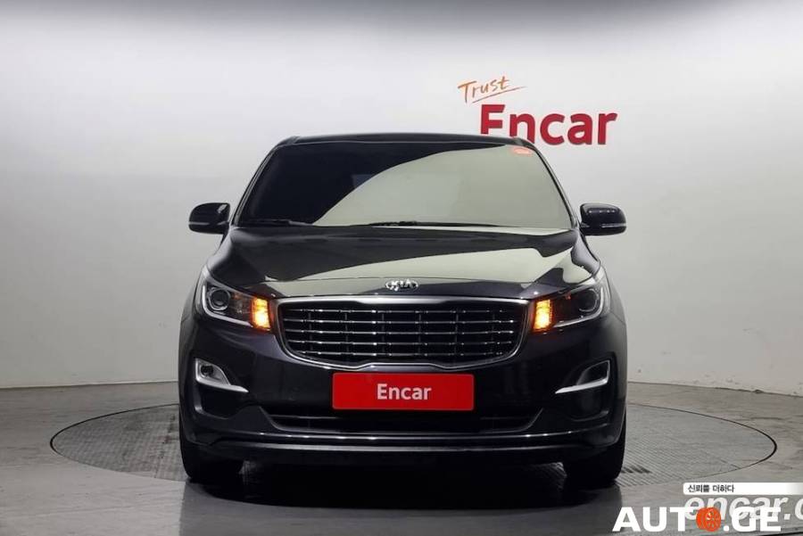 Kia Carnival 2018 — photo 2