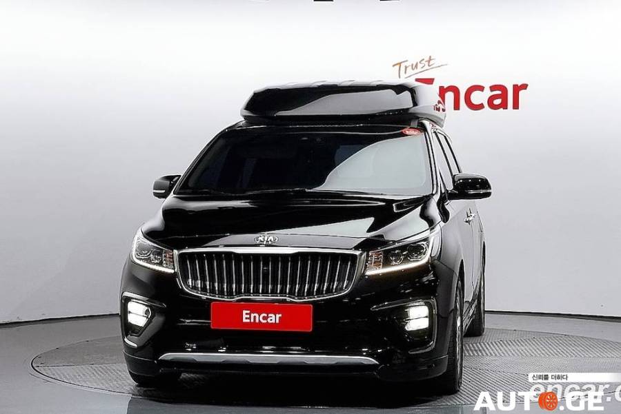 Kia Carnival 2019 — photo 2