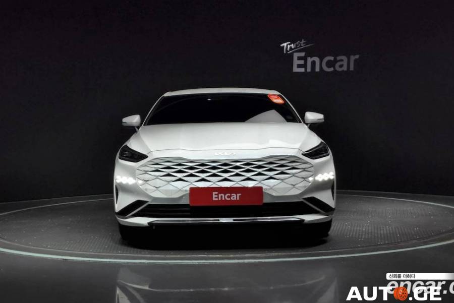 Kia Cadenza 2022 — photo 2