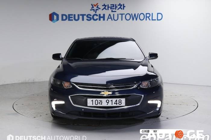 Chevrolet Malibu 2017 — photo 2