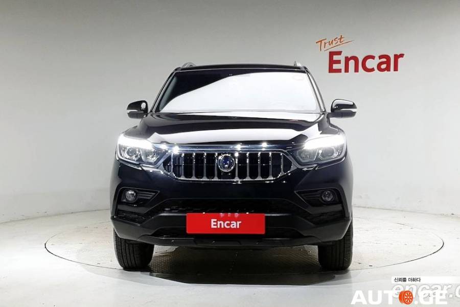Ssangyong Rexton 2019 — photo 2