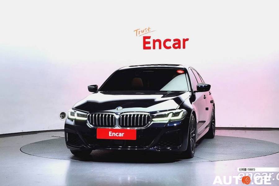BMW 5 Series 2021 — photo 2