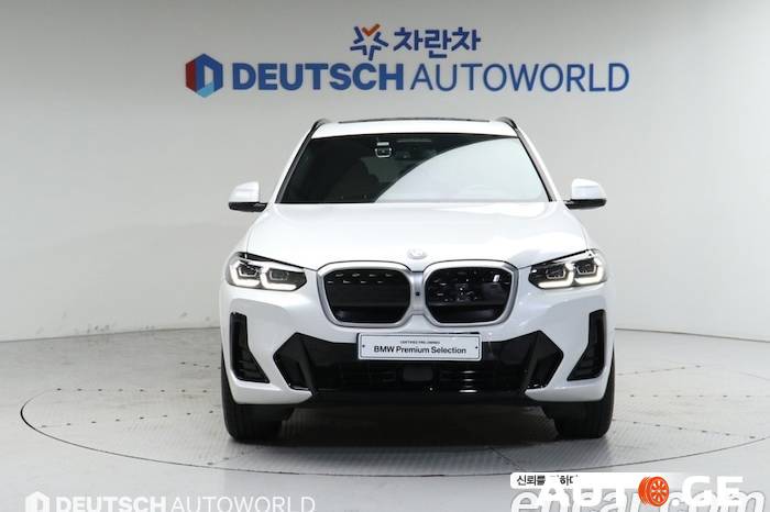BMW I-Series 2021 — photo 2